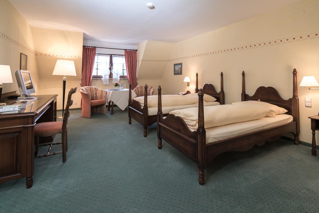 Hotel Obere Linde Oberkirch  Zimmer foto