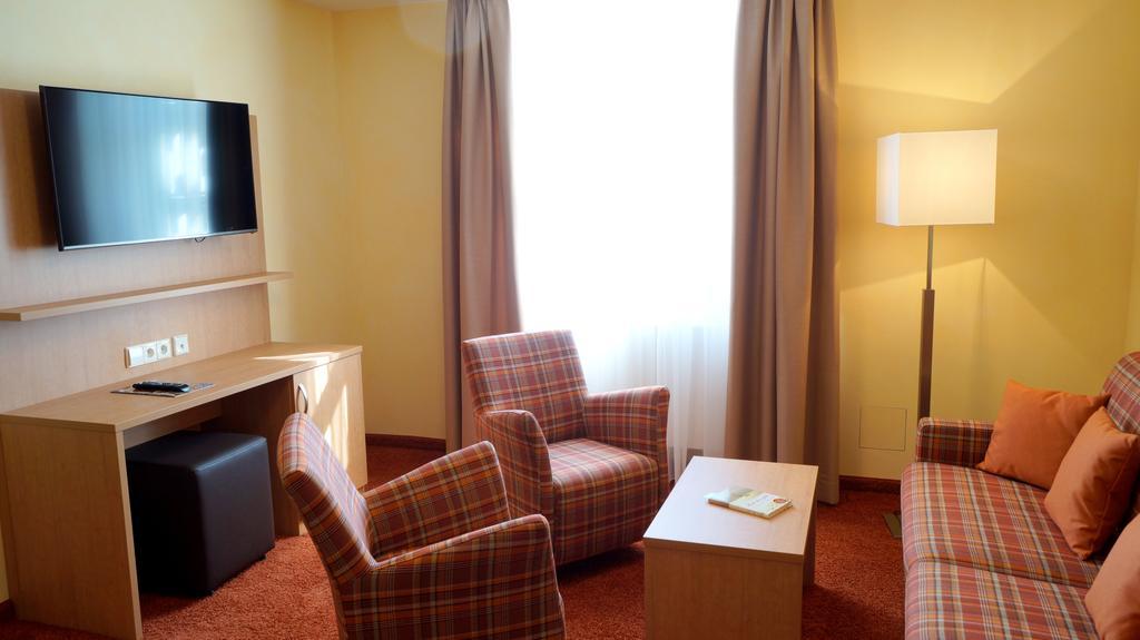 Hotel Obere Linde Oberkirch  Zimmer foto